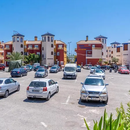 Cozy In With Wifi Lejlighed Torrevieja